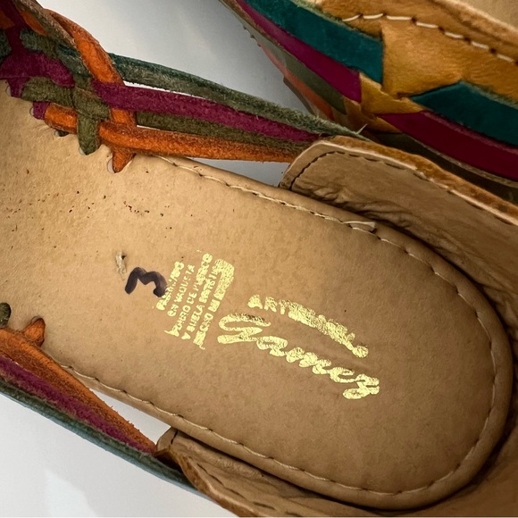 Artisanal cute flats from Mexico - Picture 9 of 10